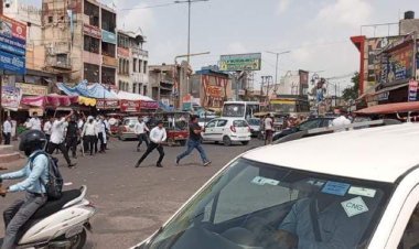 हापुड पुलिस ने महिला अधिवक्ताओं सहित करीब 300 अधिवक्ताओं के खिलाफ दर्ज की दो नई F.I.R