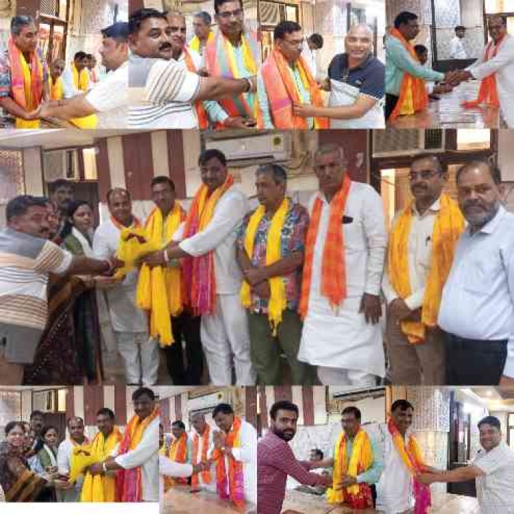 हापुड में ब्राह्मण समाज की नाराजगी की उड़ाई अफवाह , सांसद व नव नियुक्त प्रतिनिधियों की बेदाग छवि से तिलमिलाया विपक्षी खेमा जानिए क्या है सच्चाई