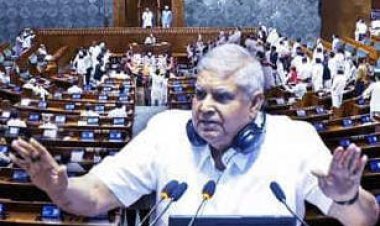 बड़ी खबर :पहले दिन की कार्यवाही में एक इस्तीफा किया स्वीकार, शाम में खुद दे दिया उपराष्ट्रपति ने अपने पद से इस्तीफा