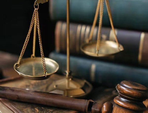 SC के कड़े दिशा-निर्देशों का हवाला: इलाहाबाद हाई कोर्ट ने हत्या के आरोपी की जमानत अर्जी की खारिज; अधिवक्ता रूपेश कुमार सिंह ने किया कड़ा विरोध